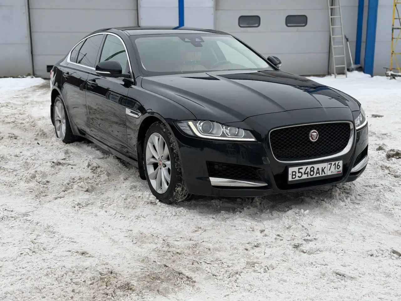 Jaguar XF 2017 2.0 бензин задний привод 93000 км - Легковые автомобили (Авто) в Серпухов