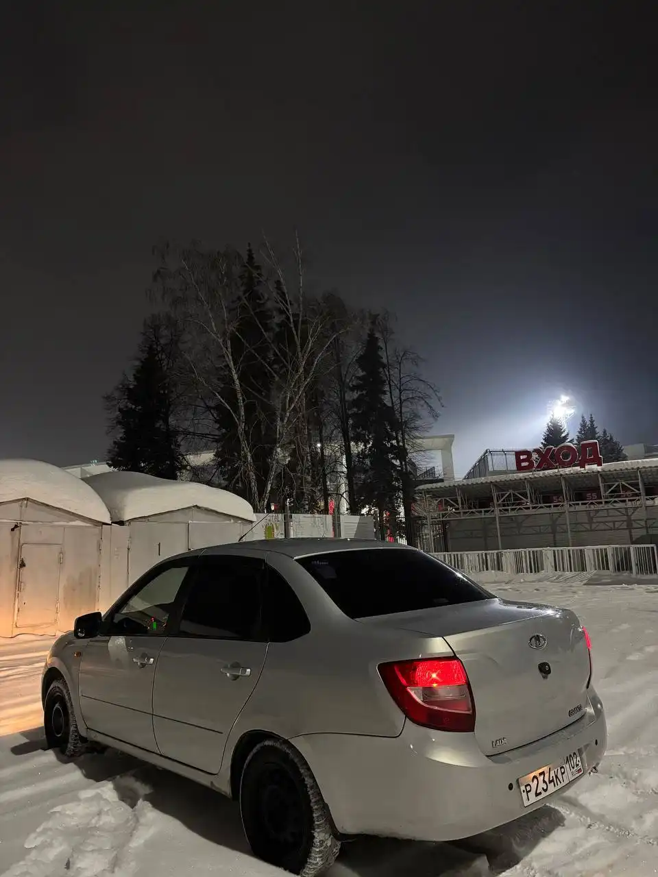 Продажа Lada Granta 2013 года, максимальная комплектация Люкс - Легковые автомобили (Авто) в Санкт-Петербург