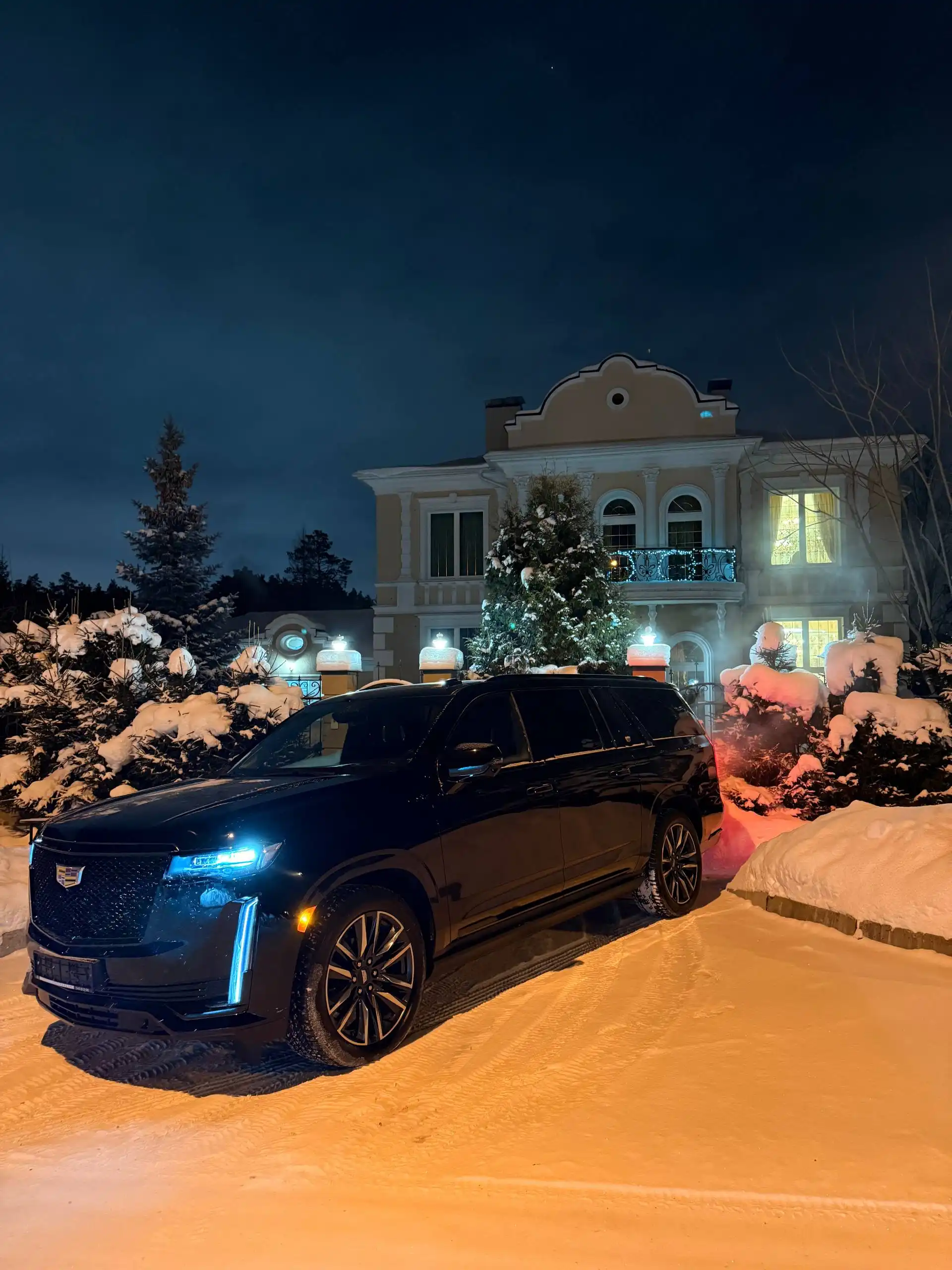 Продажа Cadillac Escalade ESV 2022 максимальной комплектации - Внедорожники/Кроссоверы (Авто) в Краснодар