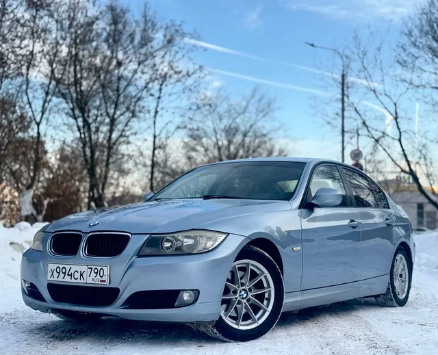 BMW 3-er E90 2009 года в отличном состоянии - Мотоциклы в Санкт-Петербург