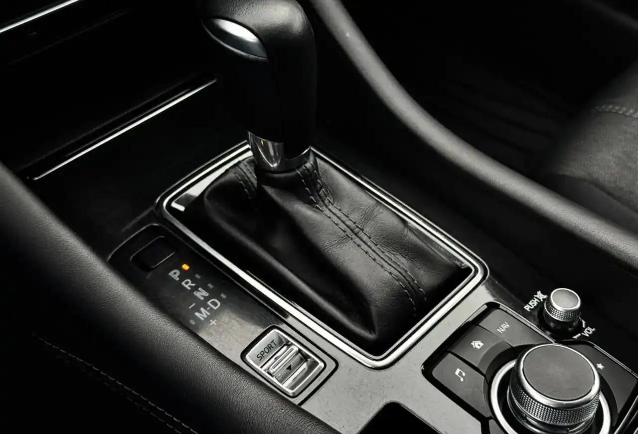 Продаётся Mazda 6 2019 года - Легковые автомобили (Авто) в Санкт-Петербург