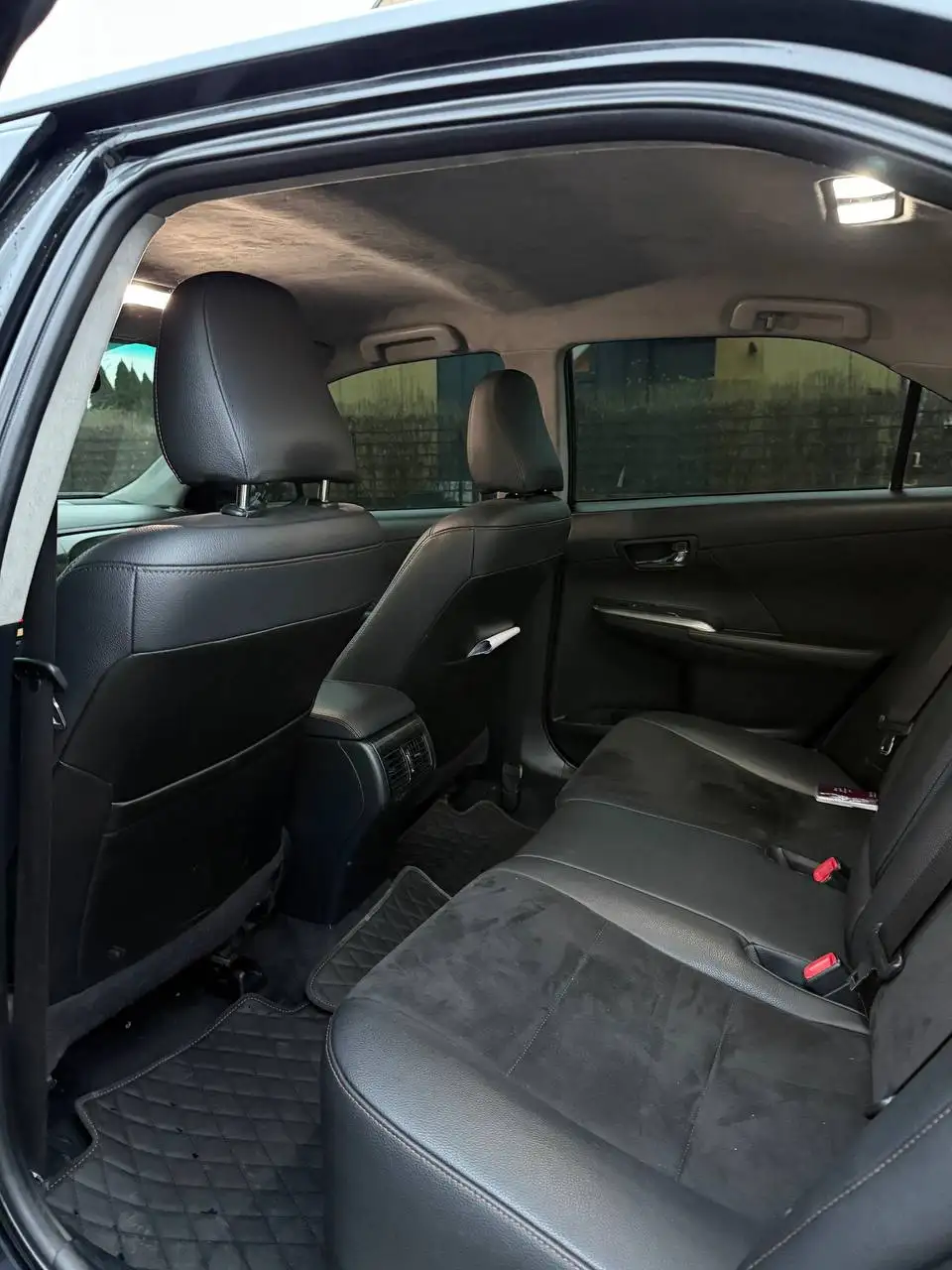 Продажа Toyota Camry 2011 года - Авто в Санкт-Петербург