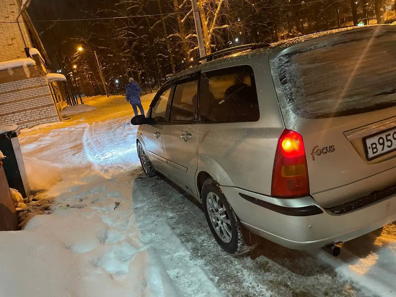 Форд Фокус 1 Универсал 2004 года - Легковые автомобили (Авто) в Кириши