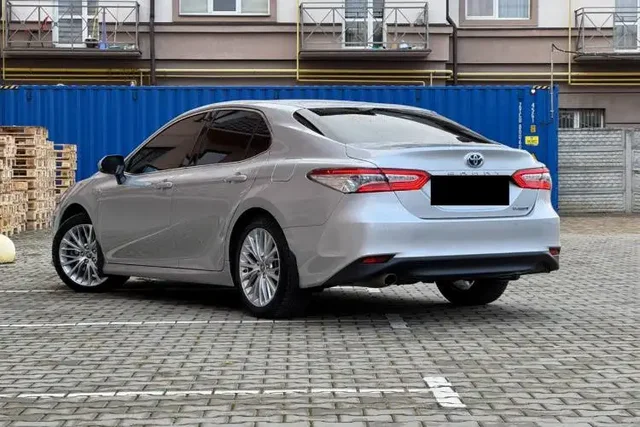 Toyota Camry 2020 гибрид - Коммерческий транспорт в Санкт-Петербург