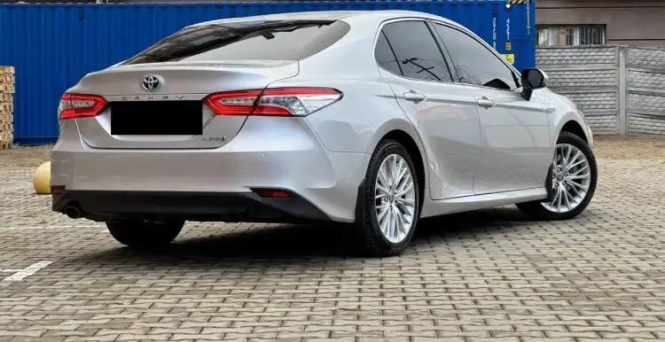 Toyota Camry 2020 гибрид - Авто в Санкт-Петербург