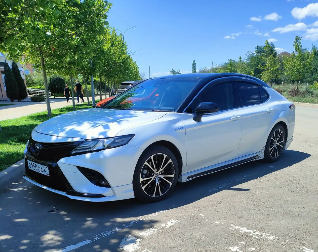 Toyota Camry Hybrid 2019 г.в. в идеальном состоянии - Легковые автомобили (Авто) в Ростов-на-Дону