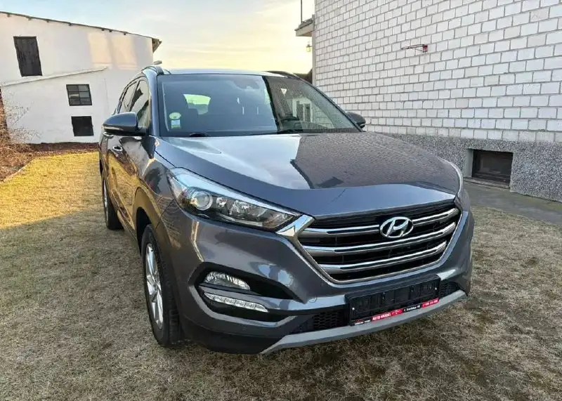 Продажа Hyundai Tucson 2016 года - Легковые автомобили (Авто) в Санкт-Петербург