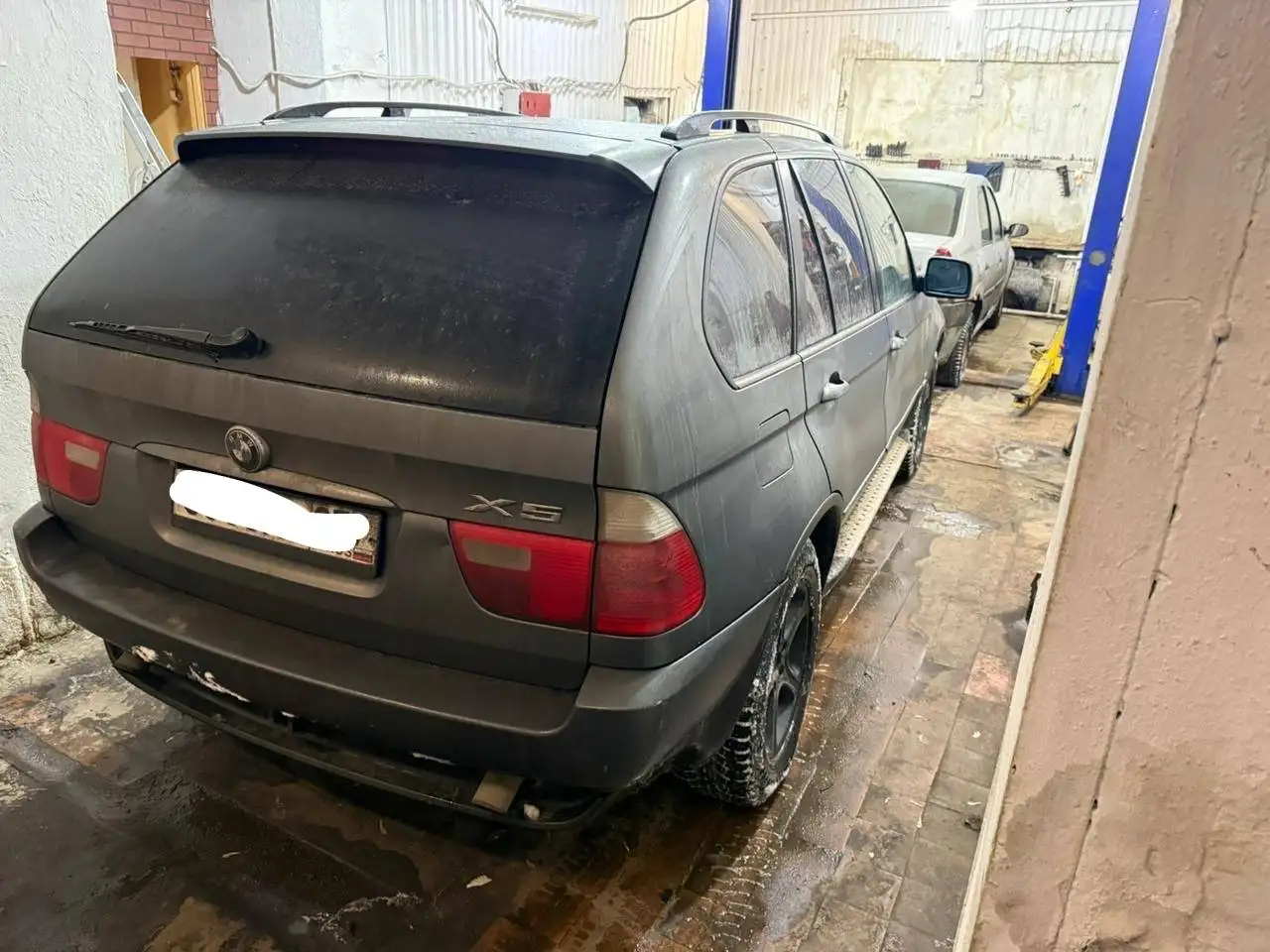 BMW X5 3.0 AT 2006 (рестайлинг) в Москве - Легковые автомобили (Авто) в Москва