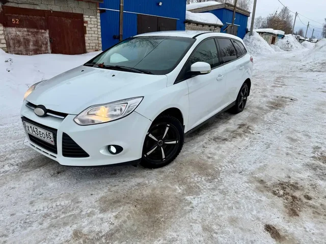 Автомобиль 2013 года на отличном ходу - Внедорожники в Санкт-Петербург