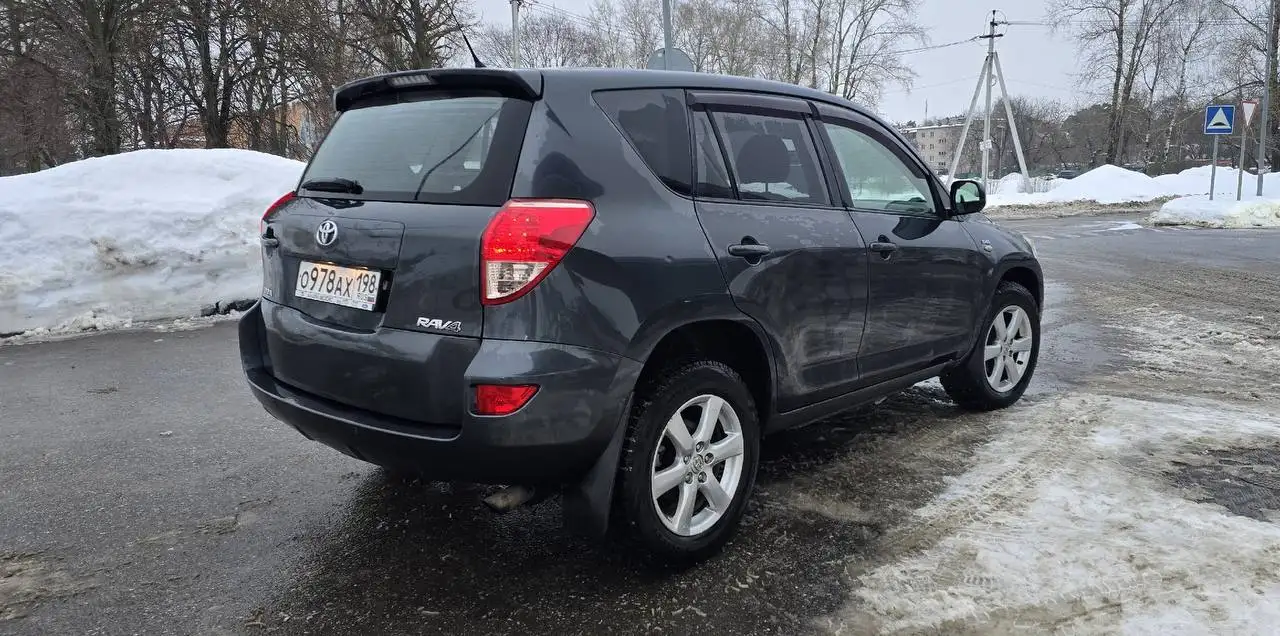 Toyota RAV4 2007 года с дизельным двигателем - Легковые автомобили (Авто) в Москва