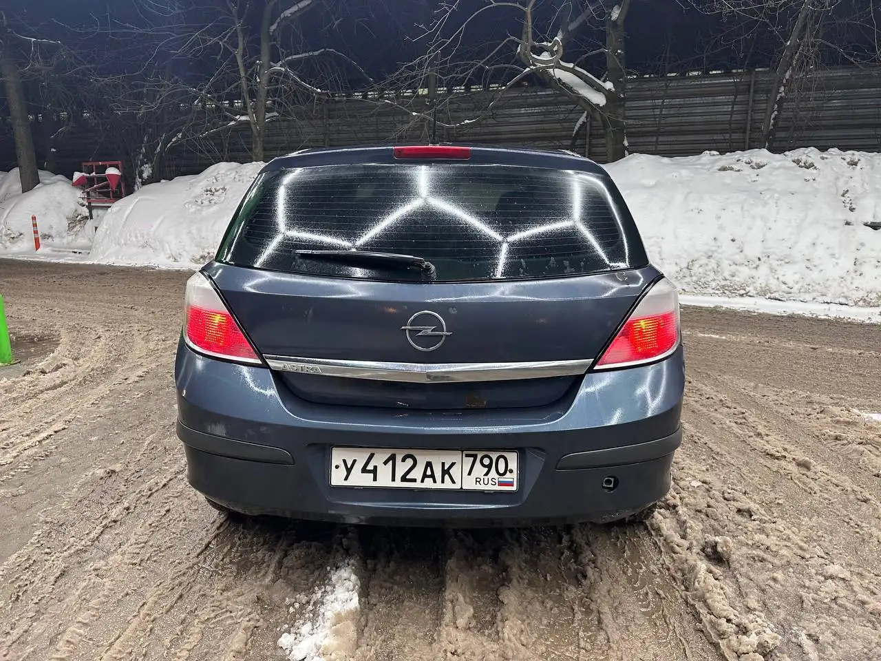 Opel Astra H 2006 года выпуска - Авто в Москва