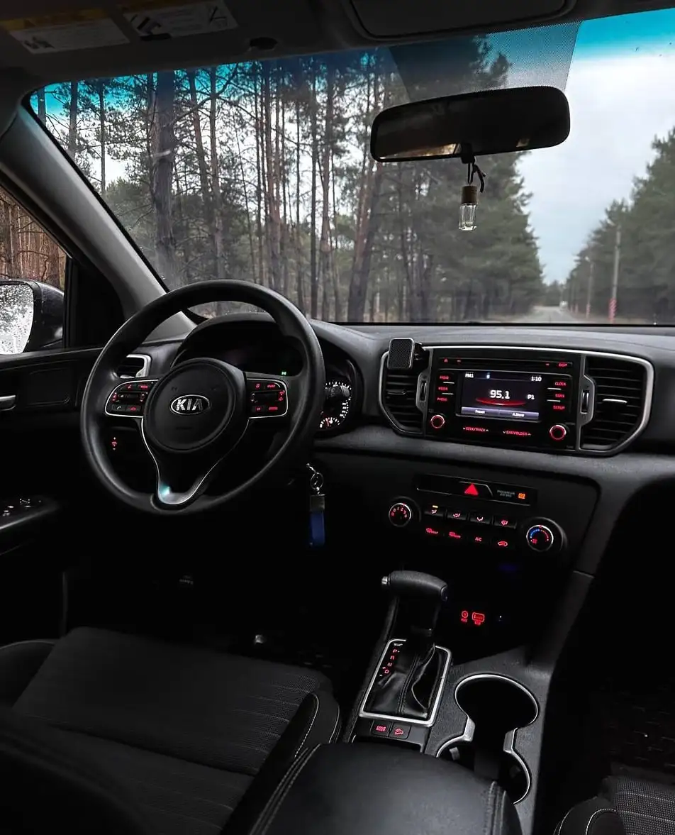 Продажа Kia Sportage 2017 года - Легковые автомобили (Авто) в Санкт-Петербург