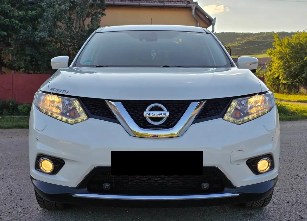 Продажа Nissan X-Trail 2015 года - Авто в Санкт-Петербург
