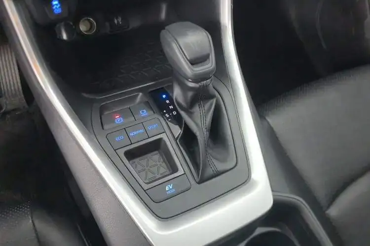 Продам Тойота Рав4 5 поколение 2021 года - Внедорожники (Авто) в Санкт-Петербург