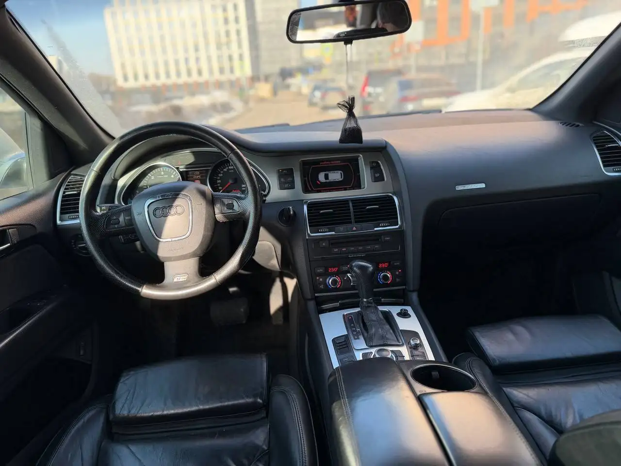 AUDI Q7 2008 года с пробегом 210000 км - Легковые автомобили (Авто) в Москва