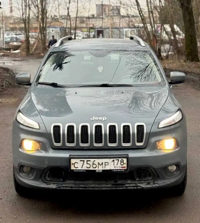 Jeep Cherokee 2014 с пробегом 190000 км - Внедорожники (Авто) в Москва
