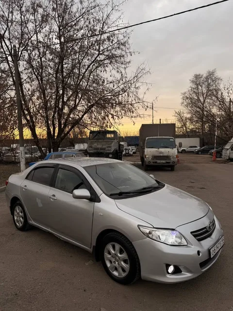 Toyota COROLLA 2007, АКПП, 1.6 бензин - Минивэн в Москва