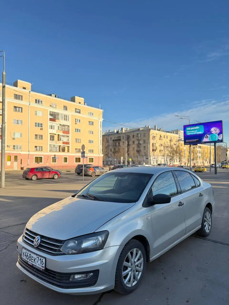 VOLKSWAGEN POLO 2012, 1.6 бензин, МКПП, 300000 км - Легковые автомобили (Авто) в Москва