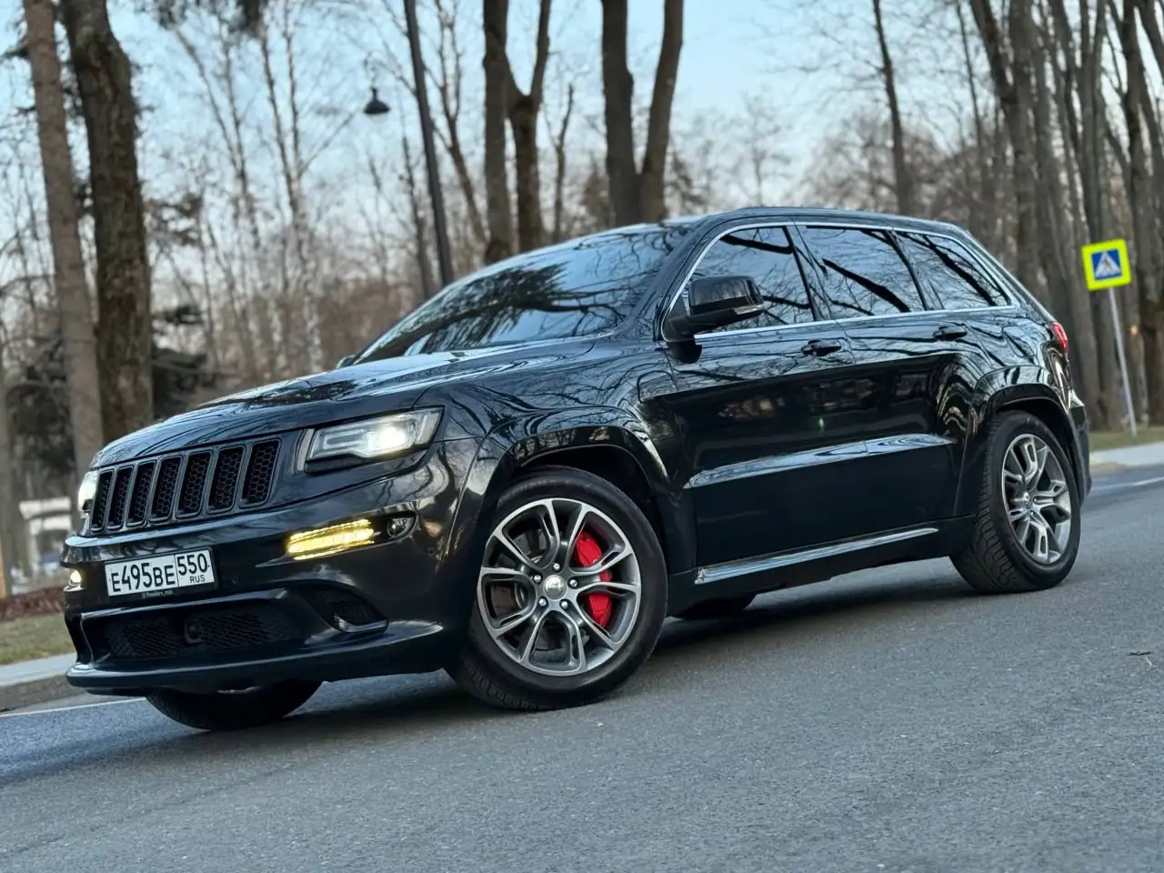 JEEP GRAND CHEROKEE SRT 2014 - Внедорожники (Авто) в Москва