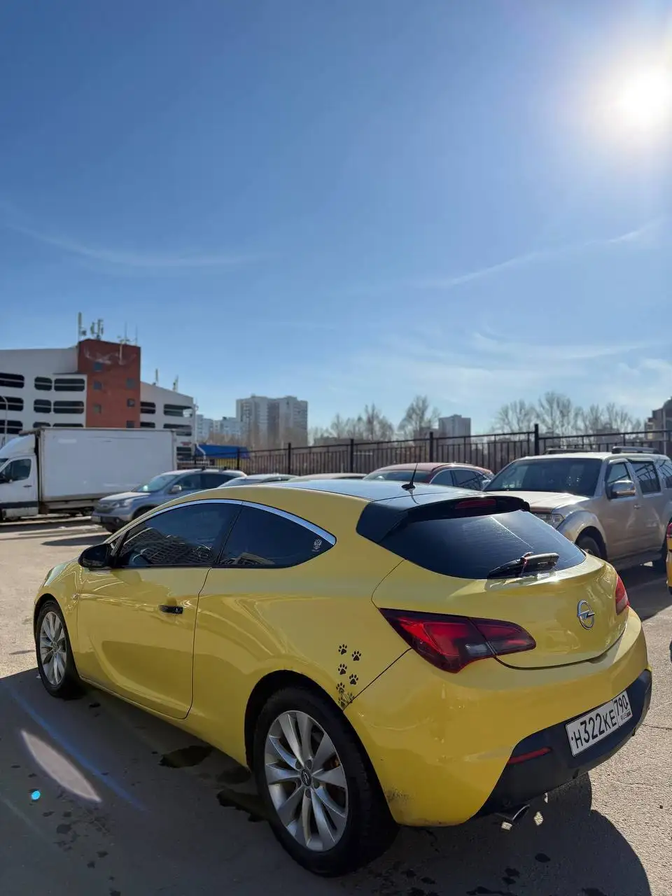 Opel Astra GTC 2012 года выпуска - Авто в Москва