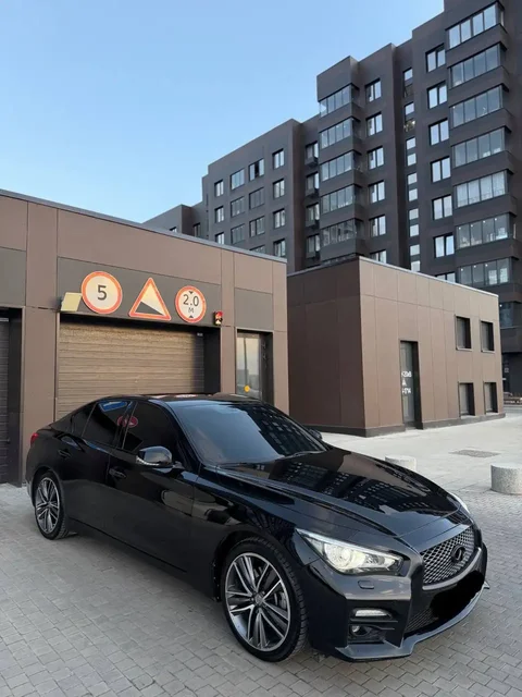 Infiniti Q50 2015 года - Легковые автомобили в Москва