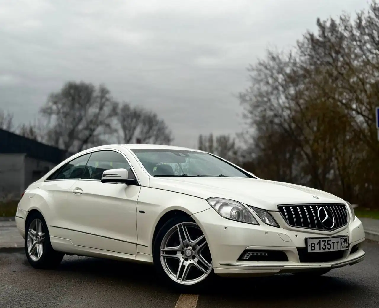 Mercedes-Benz E-Class 2010 года с пробегом 140000 км - Легковые автомобили (Авто) в Москва