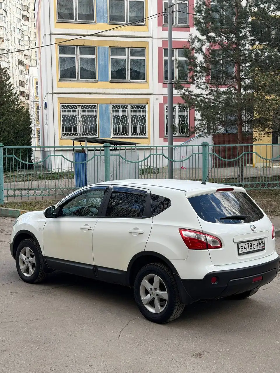 NISSAN QASHQAI J10 2011 года - Авто в Москва