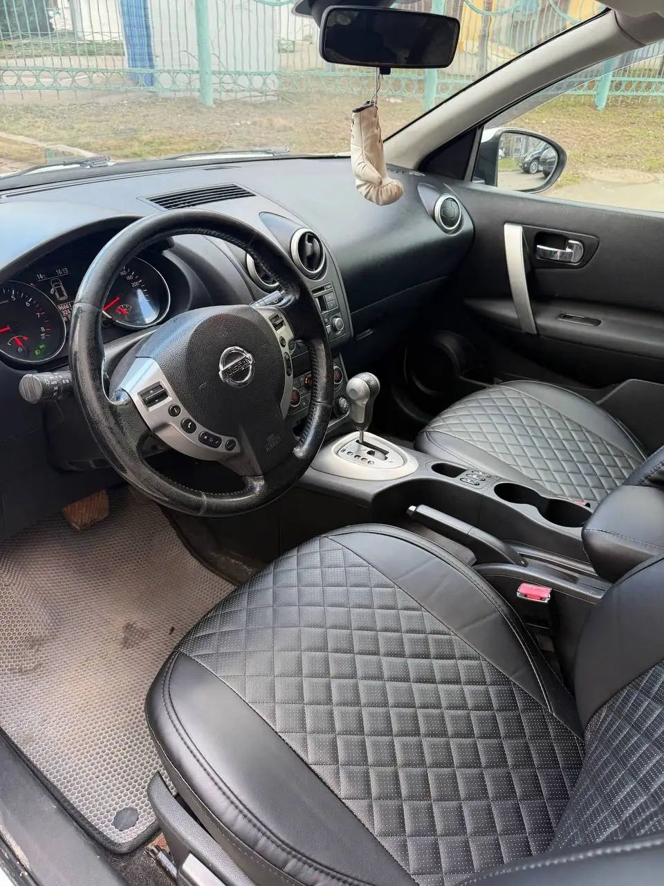 NISSAN QASHQAI J10 2011 года - Авто в Москва