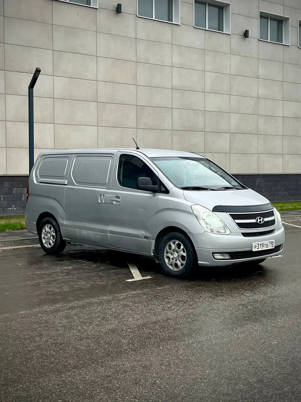 Hyundai GRAND STAREX 2008 - Минивэны (Авто) в Москва