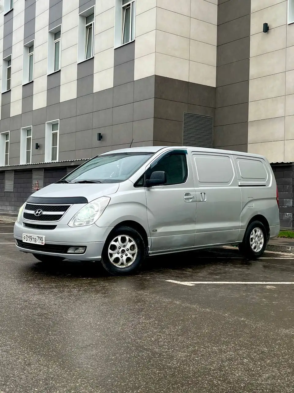 Hyundai GRAND STAREX 2008 - Минивэны (Авто) в Москва