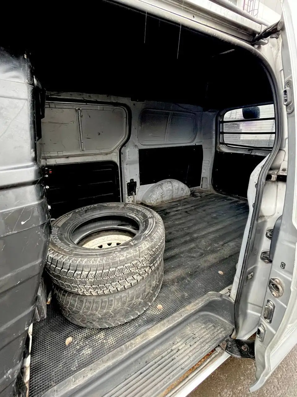 Hyundai GRAND STAREX 2008 - Минивэны (Авто) в Москва