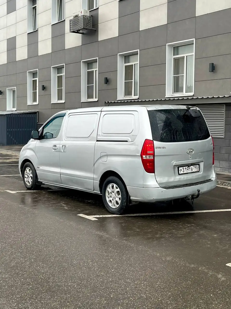 Hyundai GRAND STAREX 2008 - Минивэны (Авто) в Москва