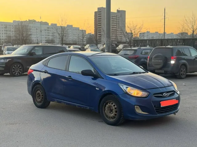 Hyundai Solaris 2011 автомат - Грузовые автомобили в Санкт-Петербург