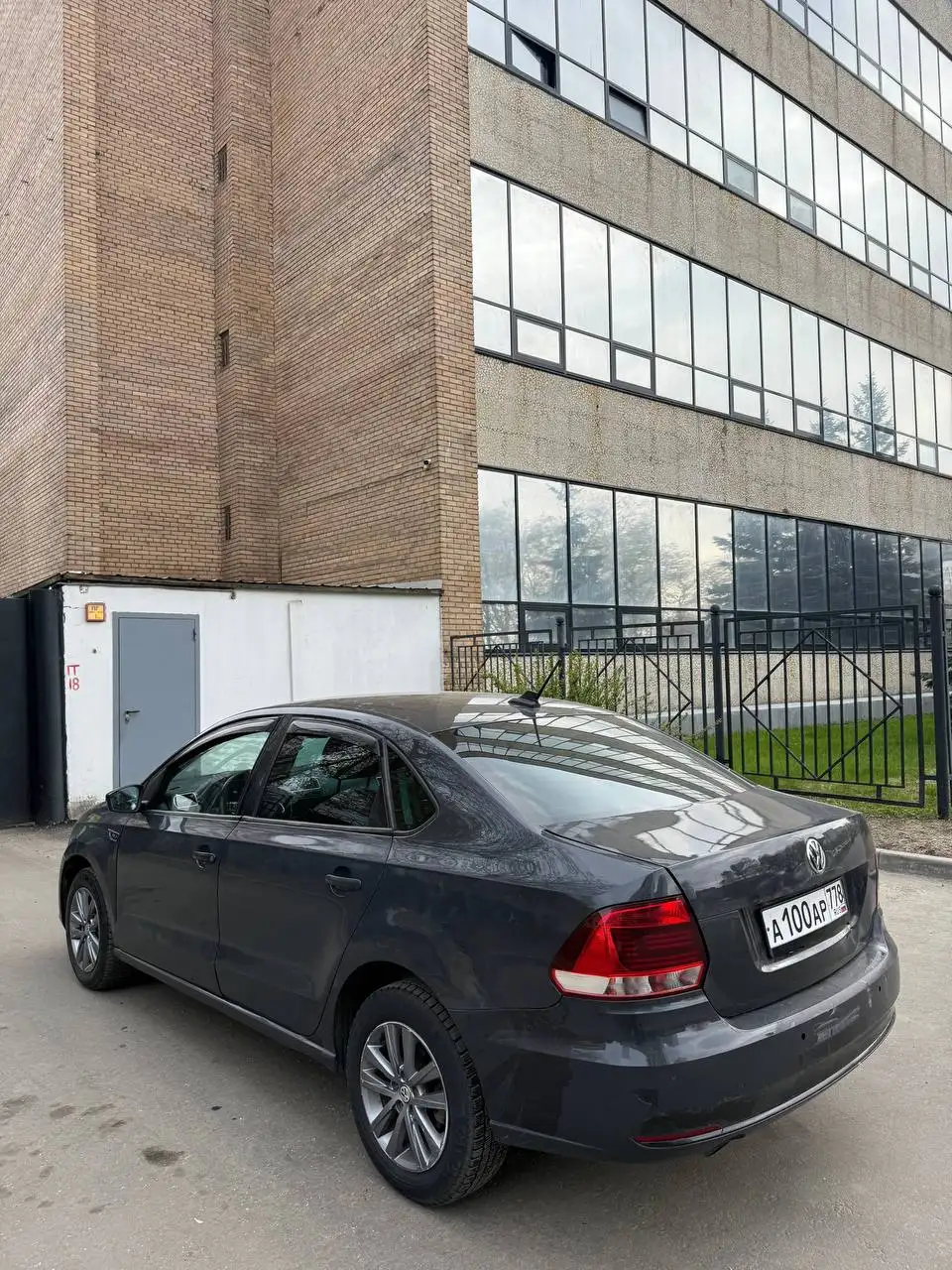 Volkswagen Polo 2018 - Легковые автомобили (Авто) в Москва