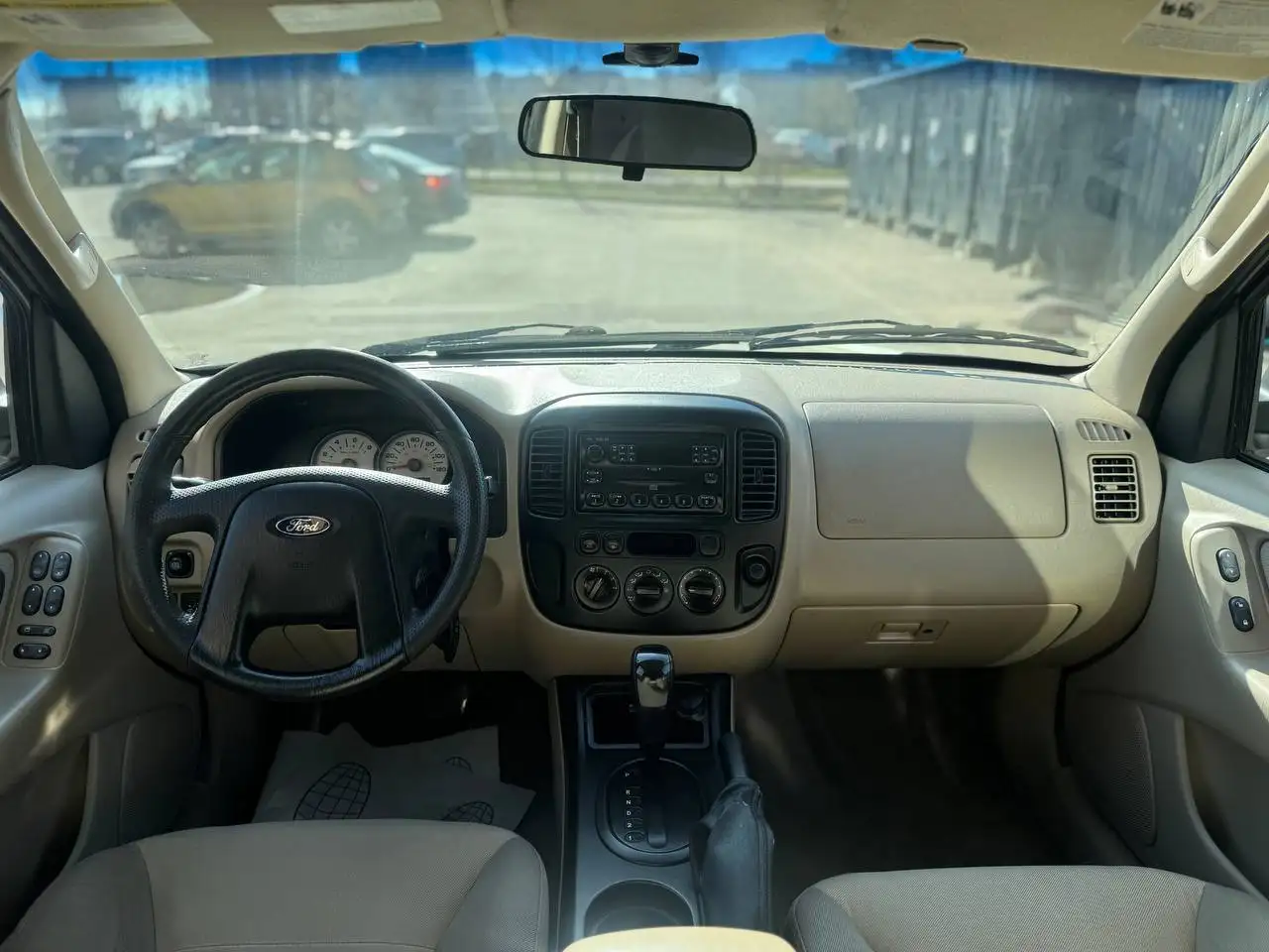 Ford Escape 2004 - Авто в Санкт-Петербург