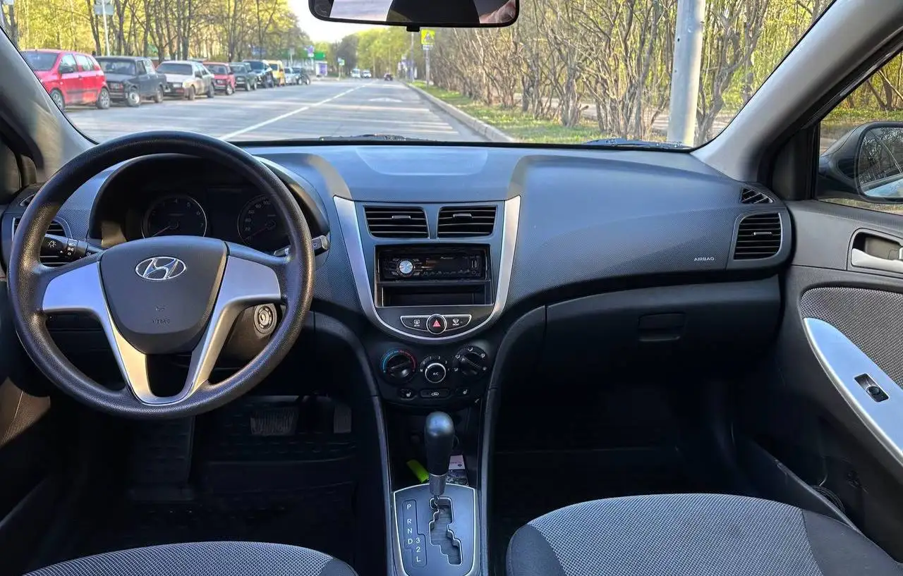 Hyundai SOLARIS 2011 - Легковые автомобили (Авто) в Москва