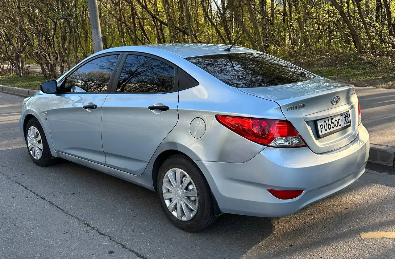 Hyundai SOLARIS 2011 - Легковые автомобили (Авто) в Москва