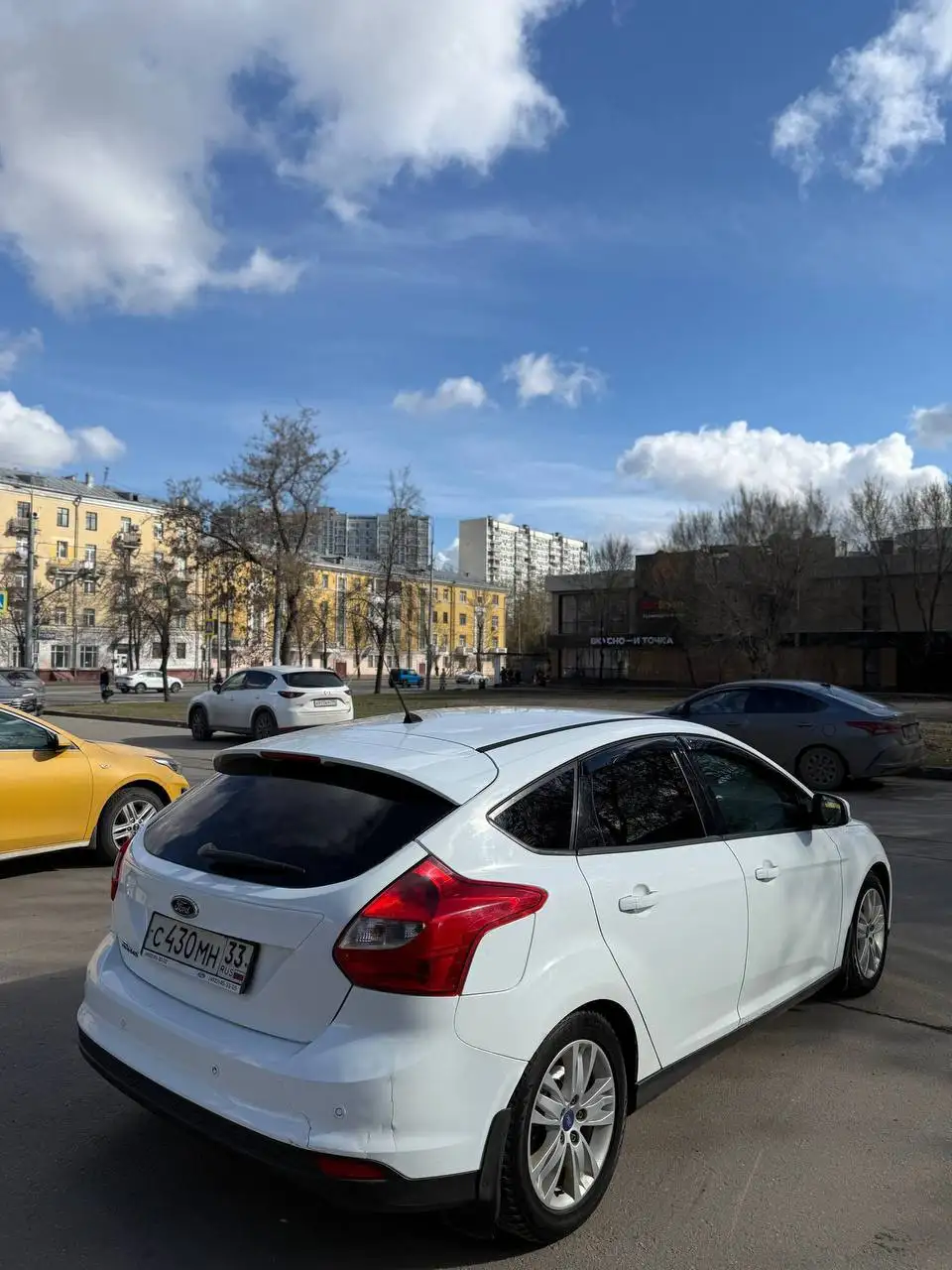 FORD FOCUS 2011 - Авто в Москва