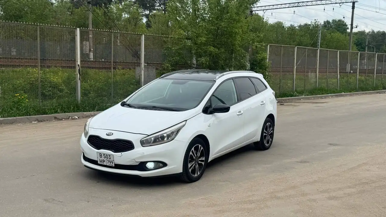 Kia Ceed JD 2013, 200.000 км, 1.6 AT - Легковые автомобили (Авто) в Москва
