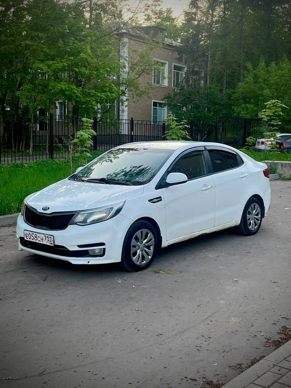 KIA RIO 2017 - Авто в Москва