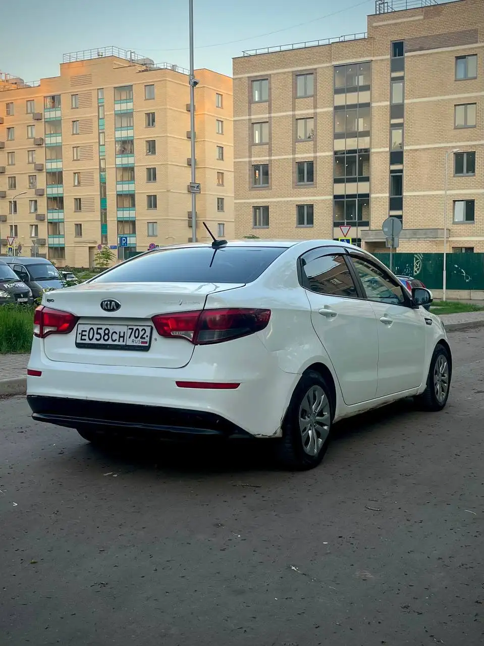 KIA RIO 2017 - Авто в Москва