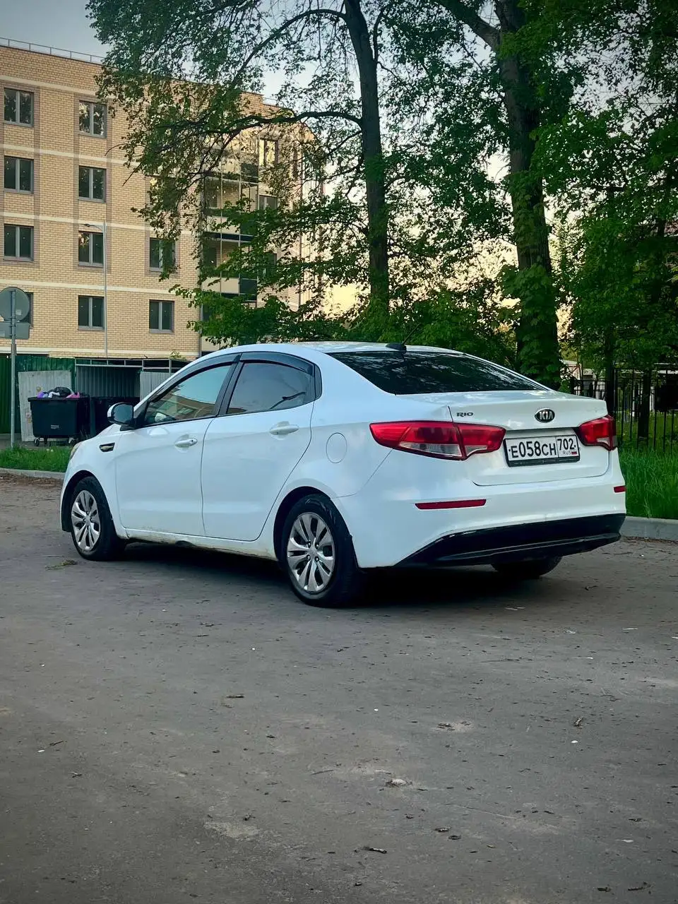 KIA RIO 2017 - Авто в Москва