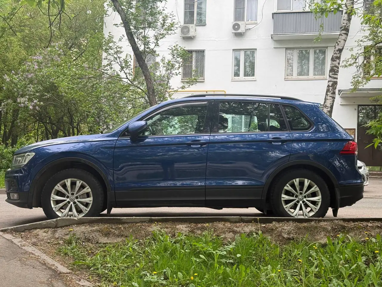 Volkswagen Tiguan 2020 - Авто в Москва