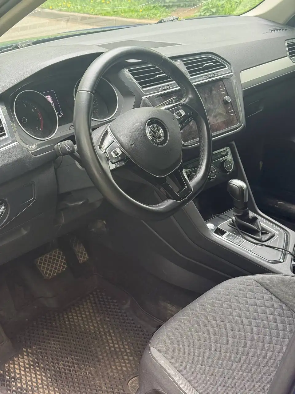 Volkswagen Tiguan 2020 - Авто в Москва
