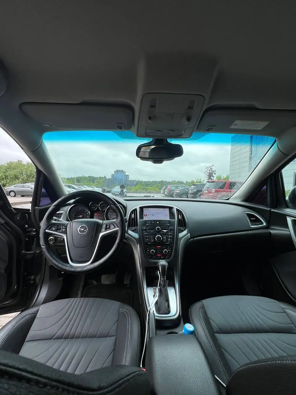 Opel Astra 2013 - Авто в Москва