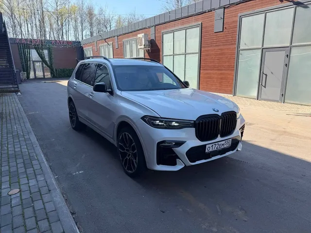 BMW X7 2019 продажа - Чехлы в Москва