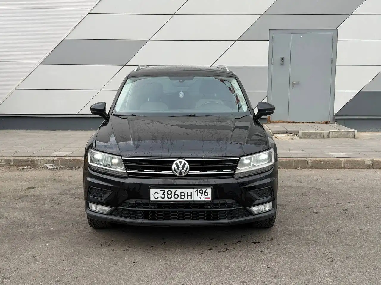 Volkswagen Tiguan 2017 - Легковые автомобили (Авто) в Москва