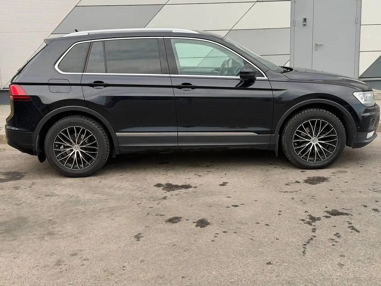 Volkswagen Tiguan 2017 - Легковые автомобили (Авто) в Москва