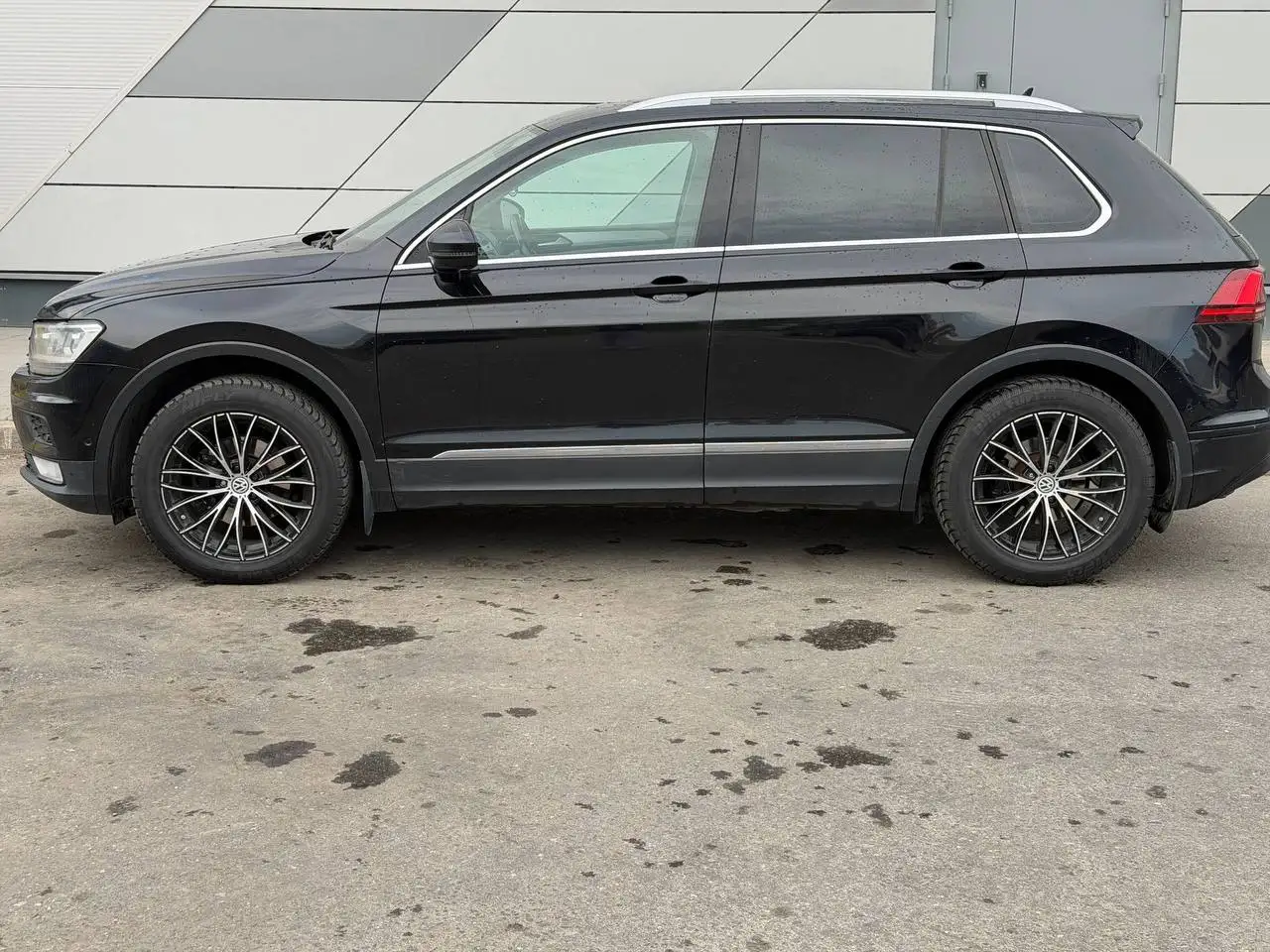 Volkswagen Tiguan 2017 - Легковые автомобили (Авто) в Москва