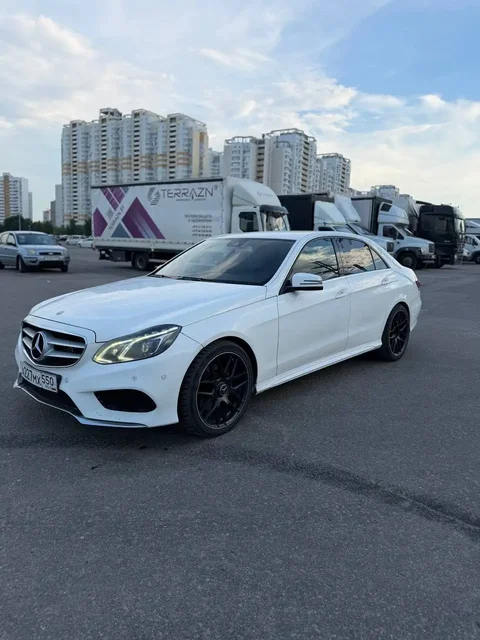 Mercedes-Benz E 212 2013 - Запчасти для легковых автомобилей в Москва
